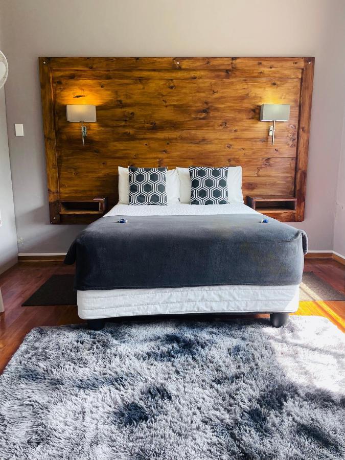 Madeira Bed Hotel Queenstown Bagian luar foto